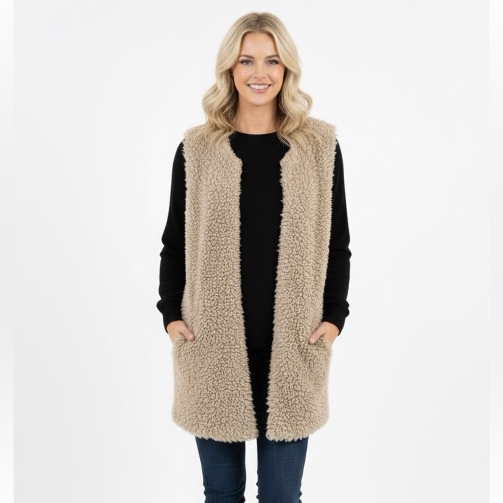 Simply Noelle tan teddy bear cardigan vest size large/XLarge